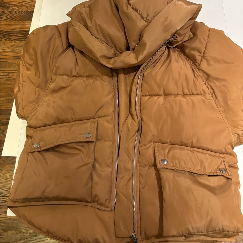 Light brown puffer